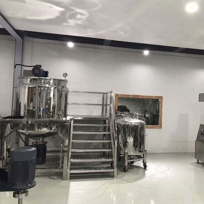SUS304 316 Vacuum Homogenizing Emulsifier Mixer For Cosmetic Paste