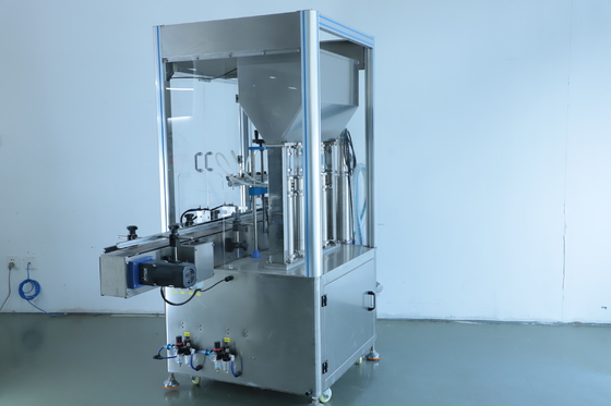High Speed 2.2KW Cosmetic Liquid Filling Machine PLC Control