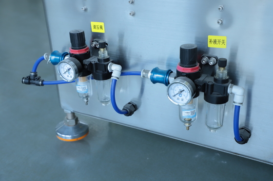 High Speed 2.2KW Cosmetic Liquid Filling Machine PLC Control